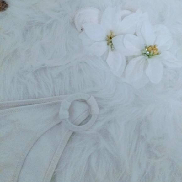 Cute white bikini bottom with gold speckles - Picture 3 of 6